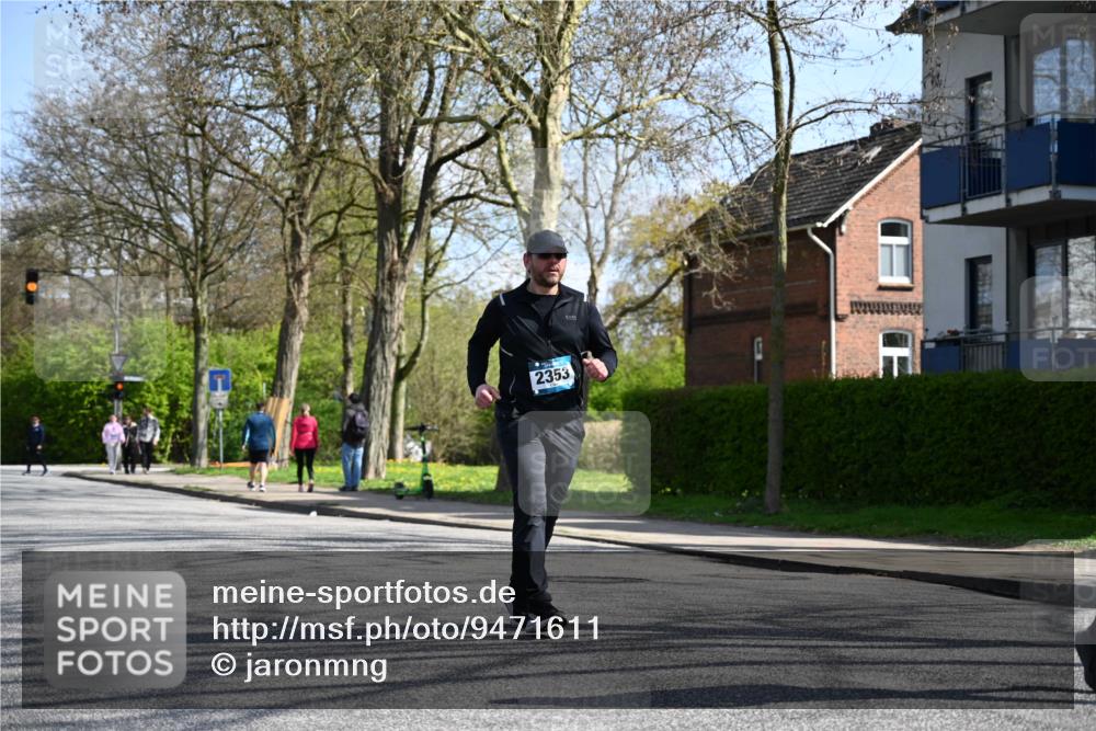 12.04.2026 - 45. Internationalen Wilhelmsburger Insellauf J. Mangold http://msf.ph/oto/9471611 12.04.2026 11:26:11 Ziel 3253, 2207, 2388, 3122, 2353, 2523 meine-sportfotos.de