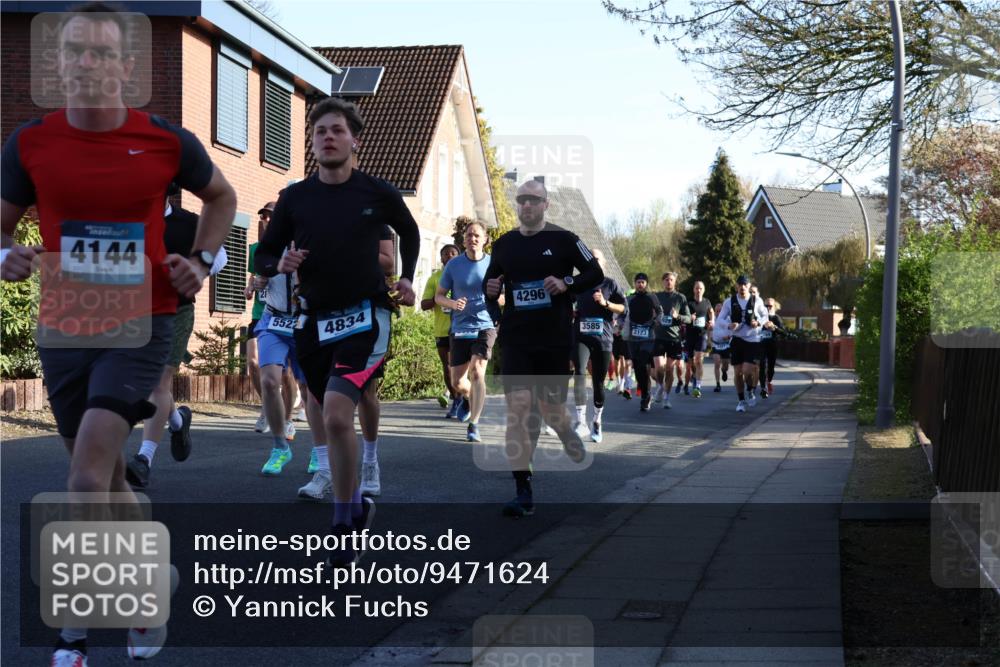 12.04.2026 - 45. Internationalen Wilhelmsburger Insellauf Yannick Fuchs http://msf.ph/oto/9471624 12.04.2026 08:56:22 Laufen 4144, 5522, 4834, 4296, 3585, 2123 meine-sportfotos.de
