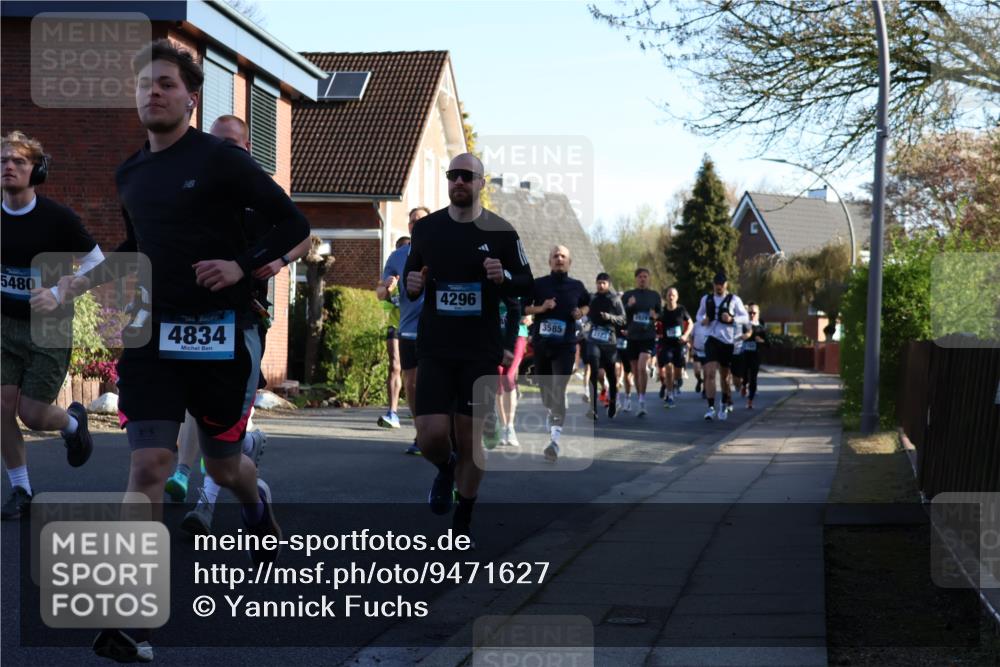 12.04.2026 - 45. Internationalen Wilhelmsburger Insellauf Yannick Fuchs http://msf.ph/oto/9471627 12.04.2026 08:56:22 Laufen 5480, 4834, 4296, 3585, 3929 meine-sportfotos.de