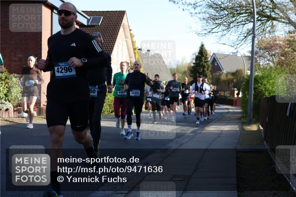 12.04.2026 - 45. Internationalen Wilhelmsburger Insellauf Yannick Fuchs http://msf.ph/oto/9471636 12.04.2026 08:56:23 Laufen 3945, 4296, 80, 4467, 3585, 2123 meine-sportfotos.de