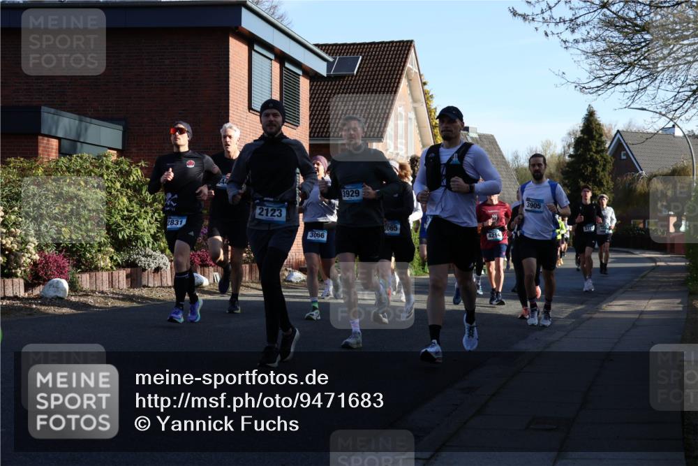 12.04.2026 - 45. Internationalen Wilhelmsburger Insellauf Yannick Fuchs http://msf.ph/oto/9471683 12.04.2026 08:56:27 Laufen 2123, 2831, 3929, 3066, 3065, 4214, 3905, 377 meine-sportfotos.de