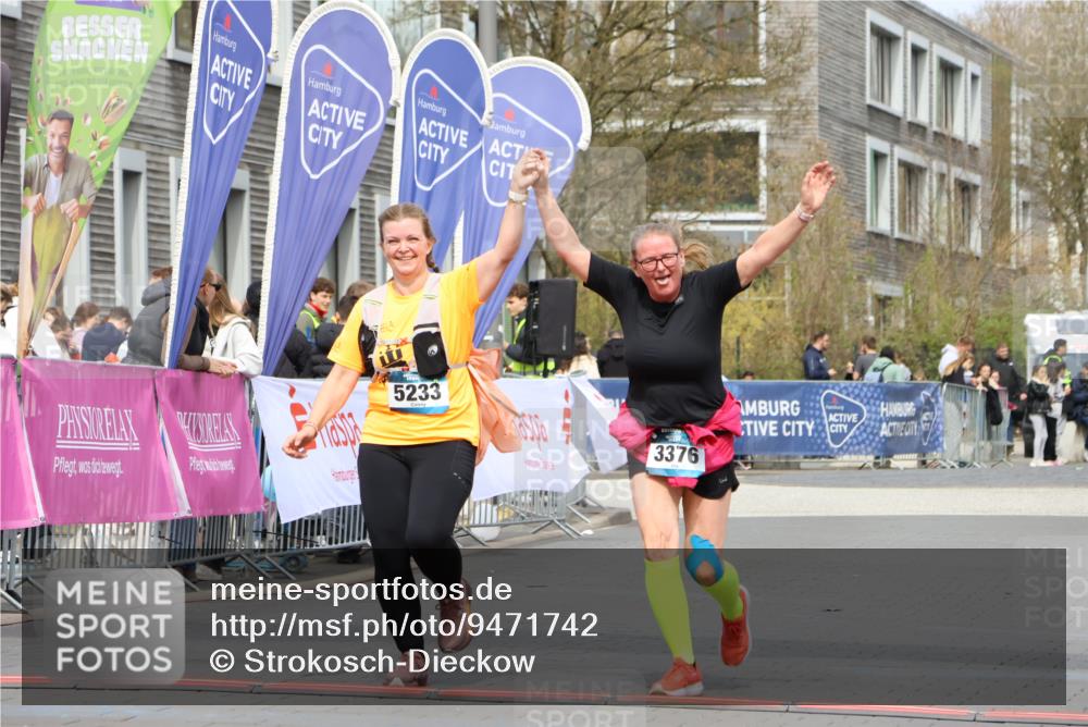 12.04.2026 - 45. Internationalen Wilhelmsburger Insellauf Strokosch-Dieckow http://msf.ph/oto/9471742 12.04.2026 13:36:40 Ziel 5233, 3376 meine-sportfotos.de