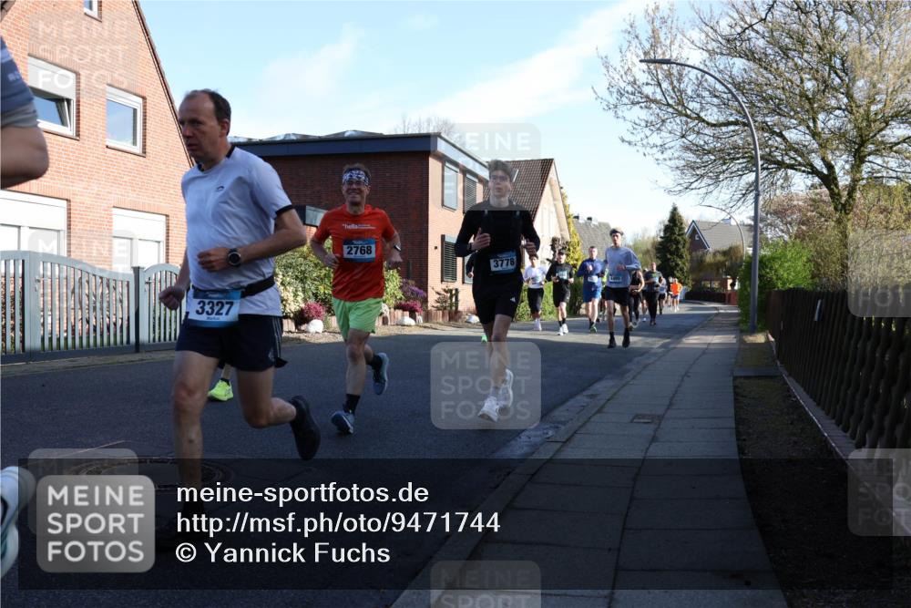 12.04.2026 - 45. Internationalen Wilhelmsburger Insellauf Yannick Fuchs http://msf.ph/oto/9471744 12.04.2026 08:56:32 Laufen 3327, 2768, 3778, 4495 meine-sportfotos.de