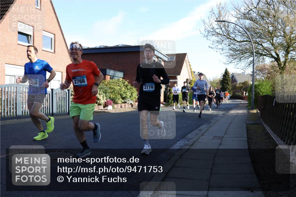12.04.2026 - 45. Internationalen Wilhelmsburger Insellauf Yannick Fuchs http://msf.ph/oto/9471753 12.04.2026 08:56:32 Laufen 3238, 2768, 3778, 4495 meine-sportfotos.de
