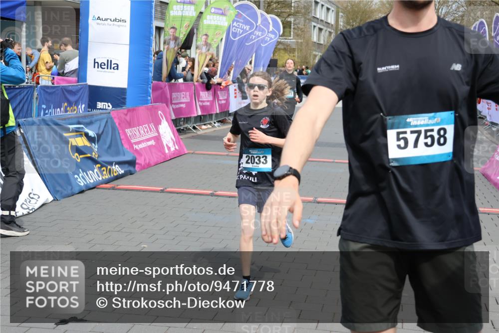 12.04.2026 - 45. Internationalen Wilhelmsburger Insellauf Strokosch-Dieckow http://msf.ph/oto/9471778 12.04.2026 12:52:42 Ziel 2033, 4571 meine-sportfotos.de