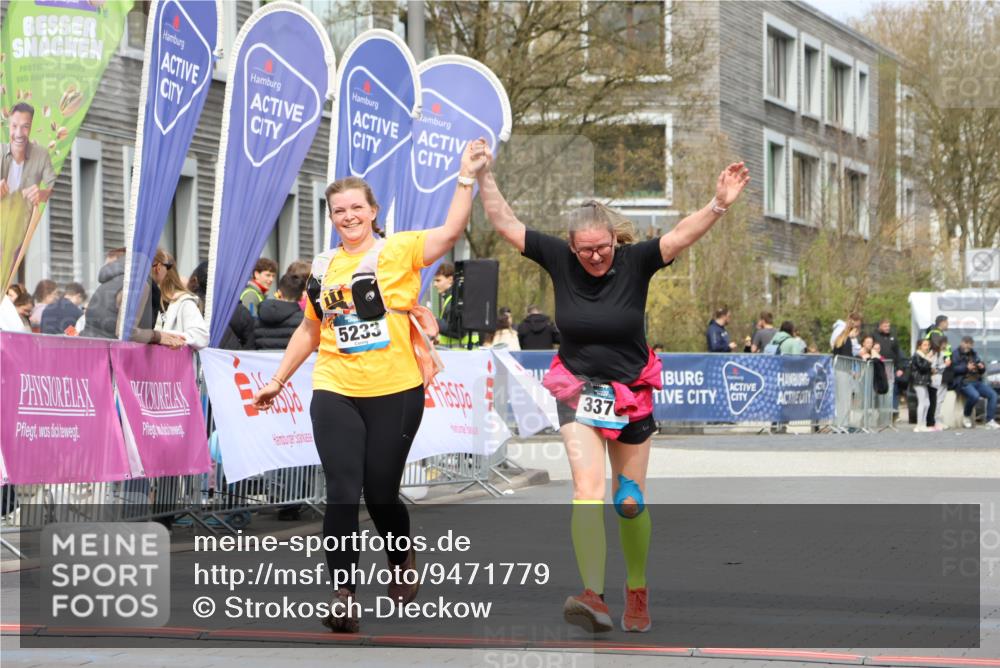 12.04.2026 - 45. Internationalen Wilhelmsburger Insellauf Strokosch-Dieckow http://msf.ph/oto/9471779 12.04.2026 13:36:40 Ziel 5233, 3376 meine-sportfotos.de