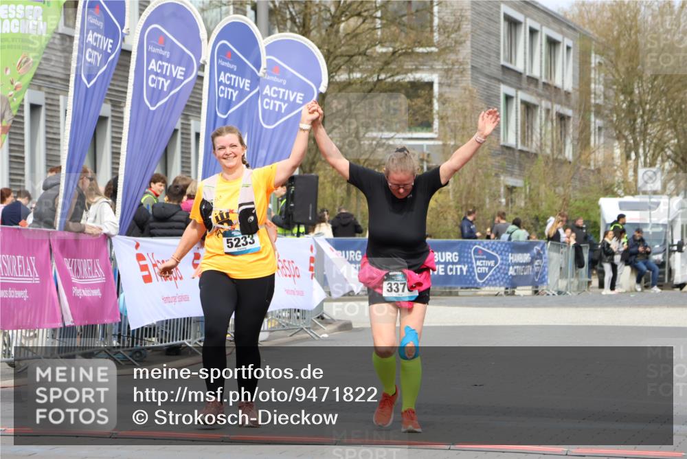 12.04.2026 - 45. Internationalen Wilhelmsburger Insellauf Strokosch-Dieckow http://msf.ph/oto/9471822 12.04.2026 13:36:40 Ziel 5233, 3376 meine-sportfotos.de