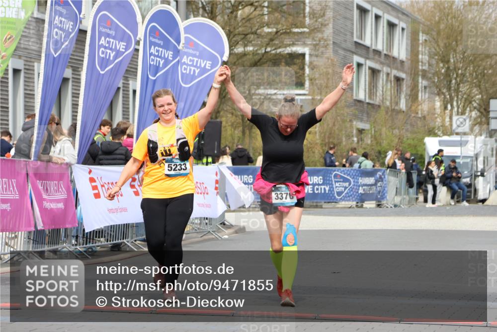 12.04.2026 - 45. Internationalen Wilhelmsburger Insellauf Strokosch-Dieckow http://msf.ph/oto/9471855 12.04.2026 13:36:40 Ziel 5233, 3376 meine-sportfotos.de