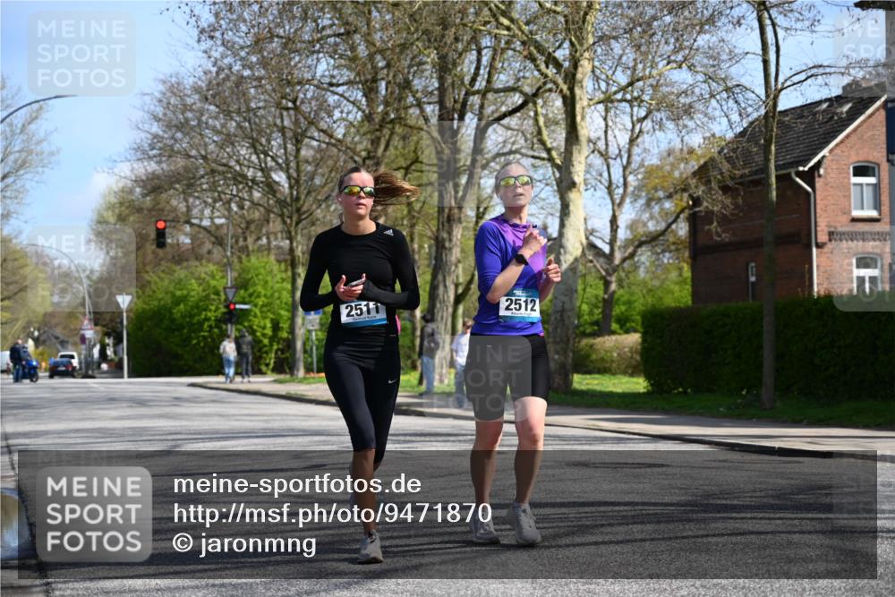 12.04.2026 - 45. Internationalen Wilhelmsburger Insellauf J. Mangold http://msf.ph/oto/9471870 12.04.2026 11:27:53 Ziel 2309, 2310, 2237, 2140, 5831, 2511, 2512, 2352, 3451, 4668, 2297 meine-sportfotos.de
