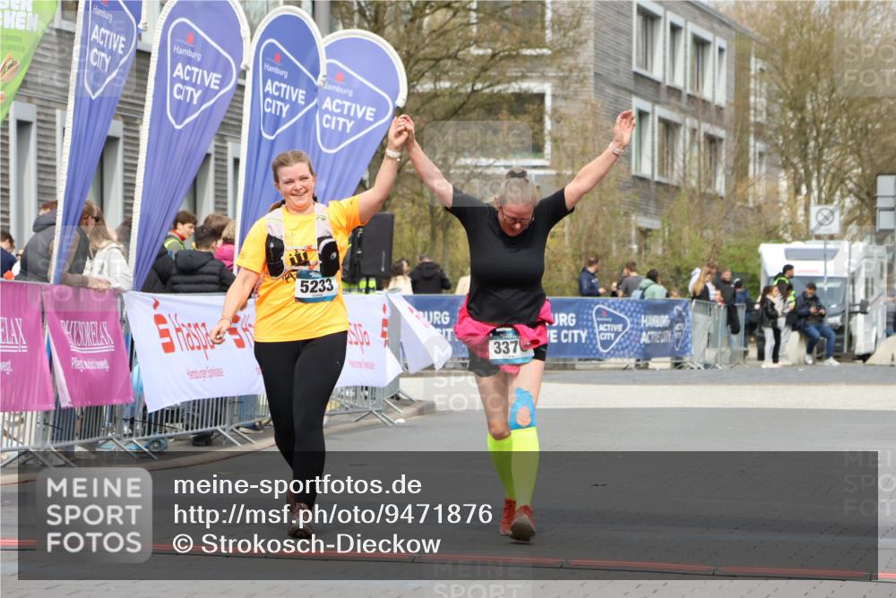12.04.2026 - 45. Internationalen Wilhelmsburger Insellauf Strokosch-Dieckow http://msf.ph/oto/9471876 12.04.2026 13:36:40 Ziel 5233, 3376 meine-sportfotos.de