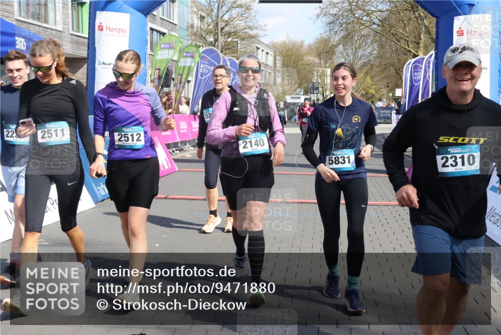 12.04.2026 - 45. Internationalen Wilhelmsburger Insellauf Strokosch-Dieckow http://msf.ph/oto/9471880 12.04.2026 11:28:25 Ziel 2310, 2237, 2140, 5831, 2511, 2512, 2352, 3451 meine-sportfotos.de