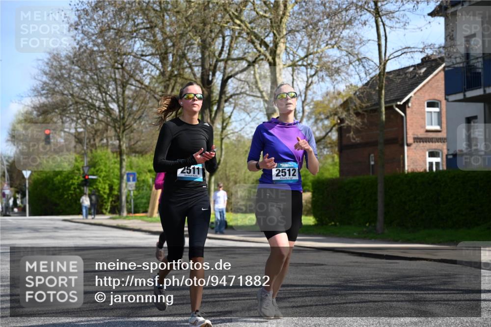 12.04.2026 - 45. Internationalen Wilhelmsburger Insellauf J. Mangold http://msf.ph/oto/9471882 12.04.2026 11:27:53 Ziel 2309, 2310, 2237, 2140, 5831, 2511, 2512, 2352, 3451, 4668, 2297 meine-sportfotos.de