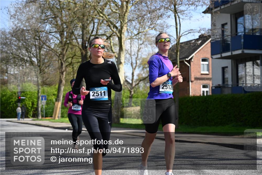 12.04.2026 - 45. Internationalen Wilhelmsburger Insellauf J. Mangold http://msf.ph/oto/9471893 12.04.2026 11:27:54 Ziel 2309, 2310, 2237, 2140, 5831, 2511, 2512, 2352, 3451, 4668, 2297 meine-sportfotos.de