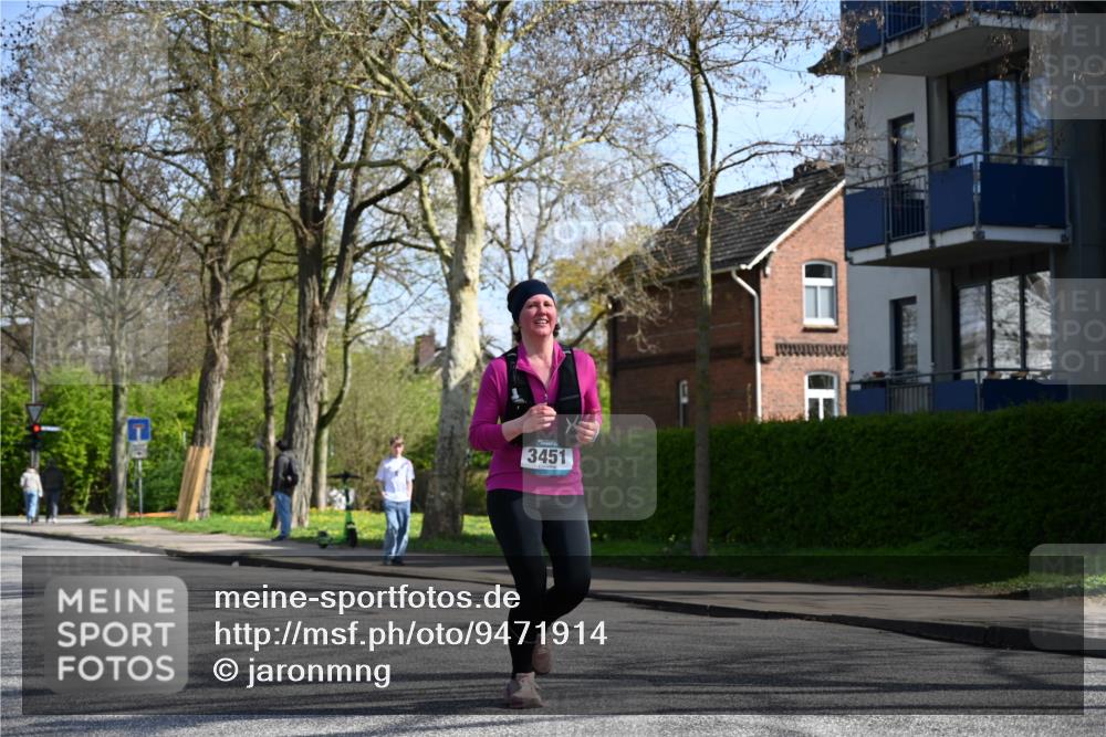 12.04.2026 - 45. Internationalen Wilhelmsburger Insellauf J. Mangold http://msf.ph/oto/9471914 12.04.2026 11:27:55 Ziel 2309, 2310, 2237, 2140, 5831, 2511, 2512, 2352, 3451, 4668, 4668, 2297 meine-sportfotos.de