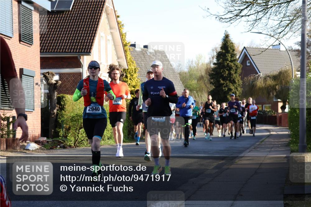 12.04.2026 - 45. Internationalen Wilhelmsburger Insellauf Yannick Fuchs http://msf.ph/oto/9471917 12.04.2026 08:56:45 Laufen 2940, 2614, 4042, 2994 meine-sportfotos.de