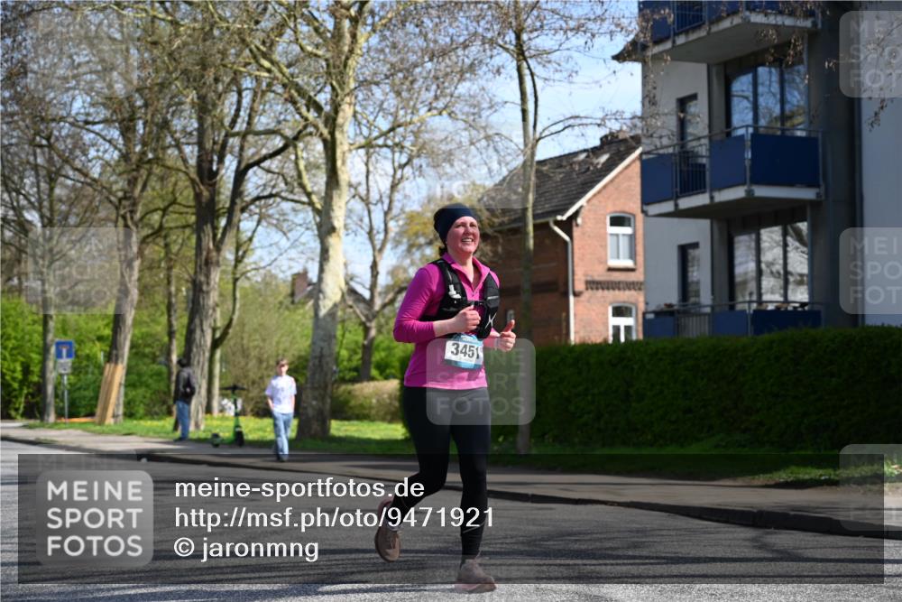 12.04.2026 - 45. Internationalen Wilhelmsburger Insellauf J. Mangold http://msf.ph/oto/9471921 12.04.2026 11:27:55 Ziel 2309, 2310, 2237, 2140, 5831, 2511, 2512, 2352, 3451, 4668, 4668, 2297 meine-sportfotos.de
