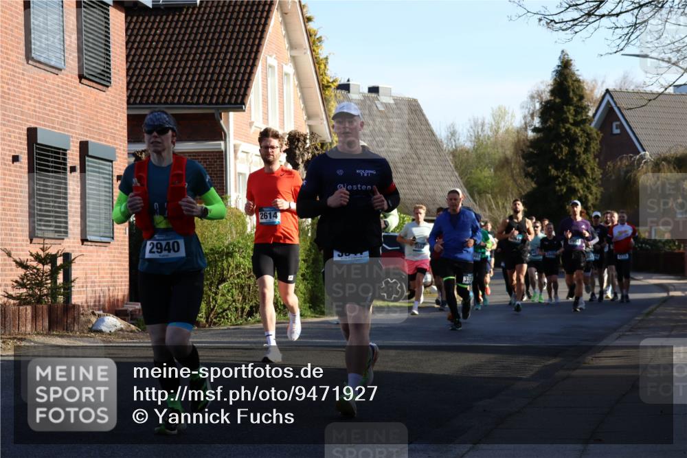 12.04.2026 - 45. Internationalen Wilhelmsburger Insellauf Yannick Fuchs http://msf.ph/oto/9471927 12.04.2026 08:56:45 Laufen 2940, 2614, 3584, 331, 906 meine-sportfotos.de