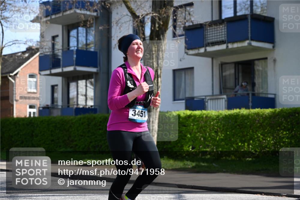 12.04.2026 - 45. Internationalen Wilhelmsburger Insellauf J. Mangold http://msf.ph/oto/9471958 12.04.2026 11:27:57 Ziel 2309, 2310, 2237, 2140, 5831, 2511, 2512, 2352, 3451, 4668, 2297 meine-sportfotos.de