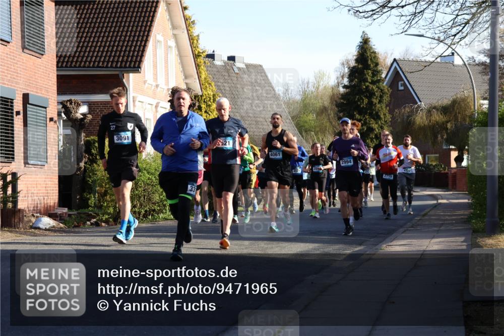 12.04.2026 - 45. Internationalen Wilhelmsburger Insellauf Yannick Fuchs http://msf.ph/oto/9471965 12.04.2026 08:56:49 Laufen 27, 3091, 521, 4061, 33, 2994, 284, 2710, 4322 meine-sportfotos.de