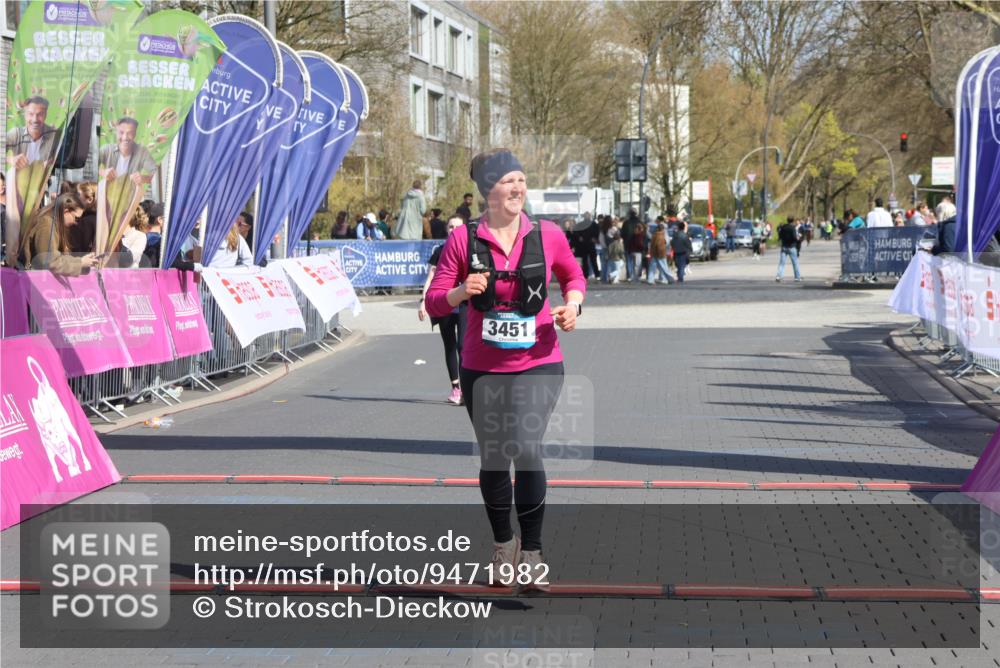 12.04.2026 - 45. Internationalen Wilhelmsburger Insellauf Strokosch-Dieckow http://msf.ph/oto/9471982 12.04.2026 11:28:29 Ziel 3451 meine-sportfotos.de