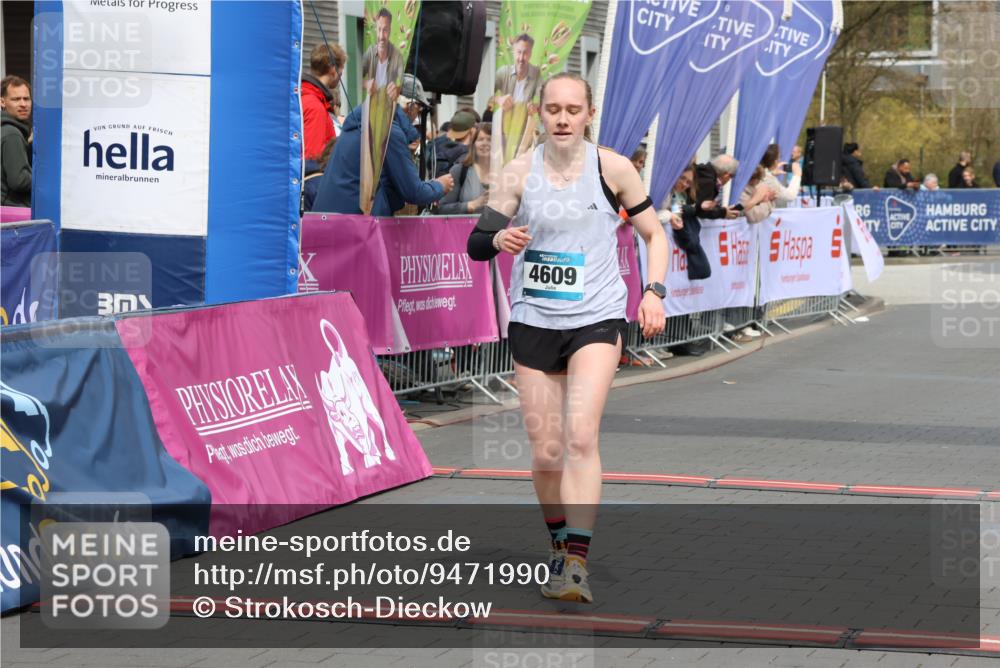 12.04.2026 - 45. Internationalen Wilhelmsburger Insellauf Strokosch-Dieckow http://msf.ph/oto/9471990 12.04.2026 12:52:54 Ziel 4609 meine-sportfotos.de