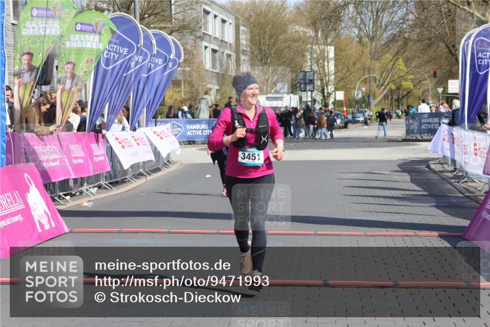 12.04.2026 - 45. Internationalen Wilhelmsburger Insellauf Strokosch-Dieckow http://msf.ph/oto/9471993 12.04.2026 11:28:29 Ziel 3451 meine-sportfotos.de