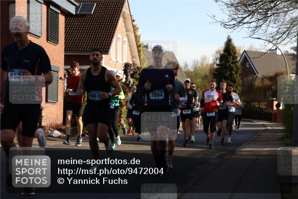 12.04.2026 - 45. Internationalen Wilhelmsburger Insellauf Yannick Fuchs http://msf.ph/oto/9472004 12.04.2026 08:56:52 Laufen 552, 4042, 4061, 2479, 2994, 301, 4544, 5583, 2270, 322, 2710 meine-sportfotos.de