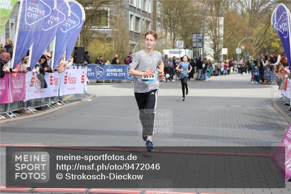 12.04.2026 - 45. Internationalen Wilhelmsburger Insellauf Strokosch-Dieckow http://msf.ph/oto/9472046 12.04.2026 12:53:00 Ziel 5779, 4346 meine-sportfotos.de
