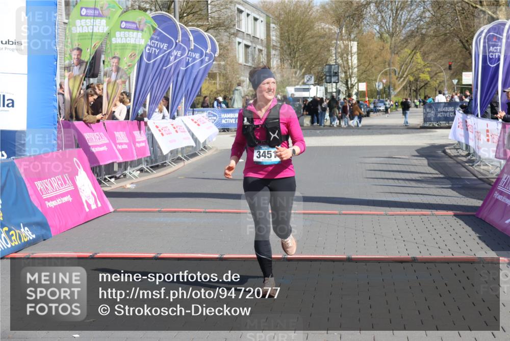 12.04.2026 - 45. Internationalen Wilhelmsburger Insellauf Strokosch-Dieckow http://msf.ph/oto/9472077 12.04.2026 11:28:30 Ziel 3451 meine-sportfotos.de