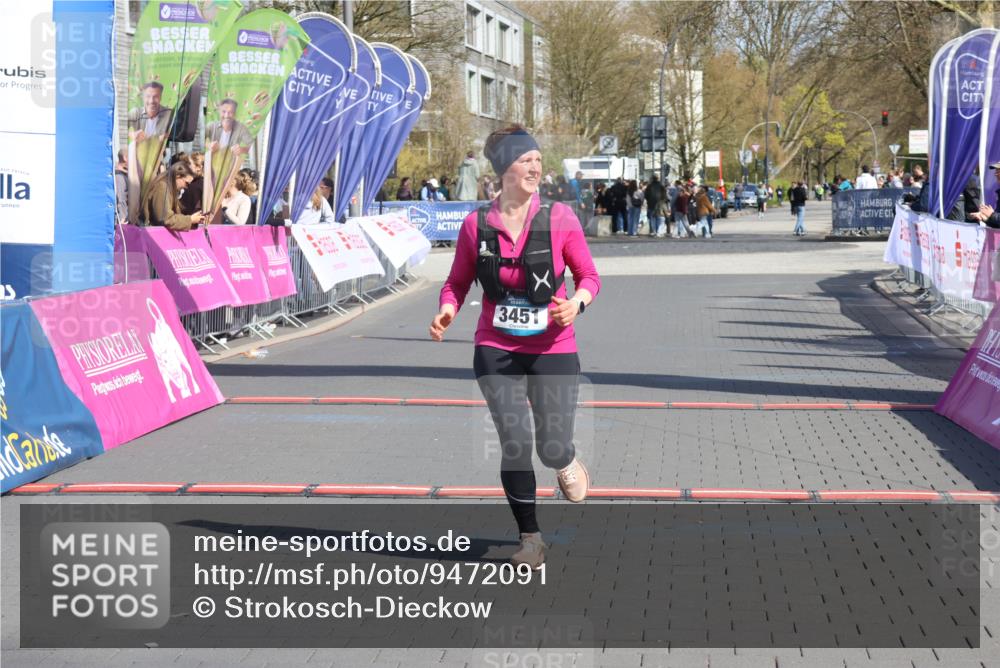 12.04.2026 - 45. Internationalen Wilhelmsburger Insellauf Strokosch-Dieckow http://msf.ph/oto/9472091 12.04.2026 11:28:30 Ziel 3451 meine-sportfotos.de