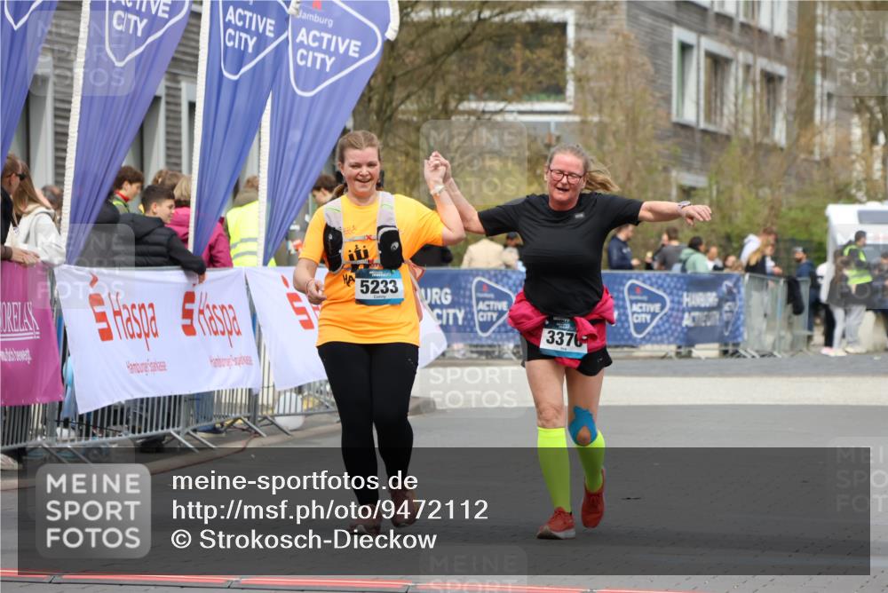12.04.2026 - 45. Internationalen Wilhelmsburger Insellauf Strokosch-Dieckow http://msf.ph/oto/9472112 12.04.2026 13:36:39 Ziel 5233, 3376 meine-sportfotos.de