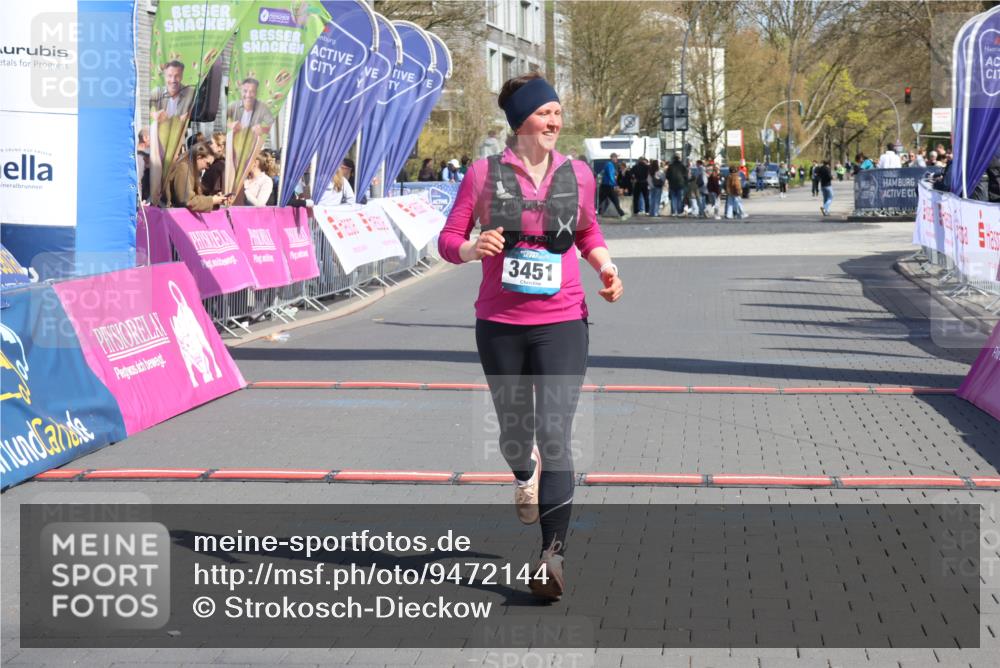 12.04.2026 - 45. Internationalen Wilhelmsburger Insellauf Strokosch-Dieckow http://msf.ph/oto/9472144 12.04.2026 11:28:30 Ziel 3451 meine-sportfotos.de