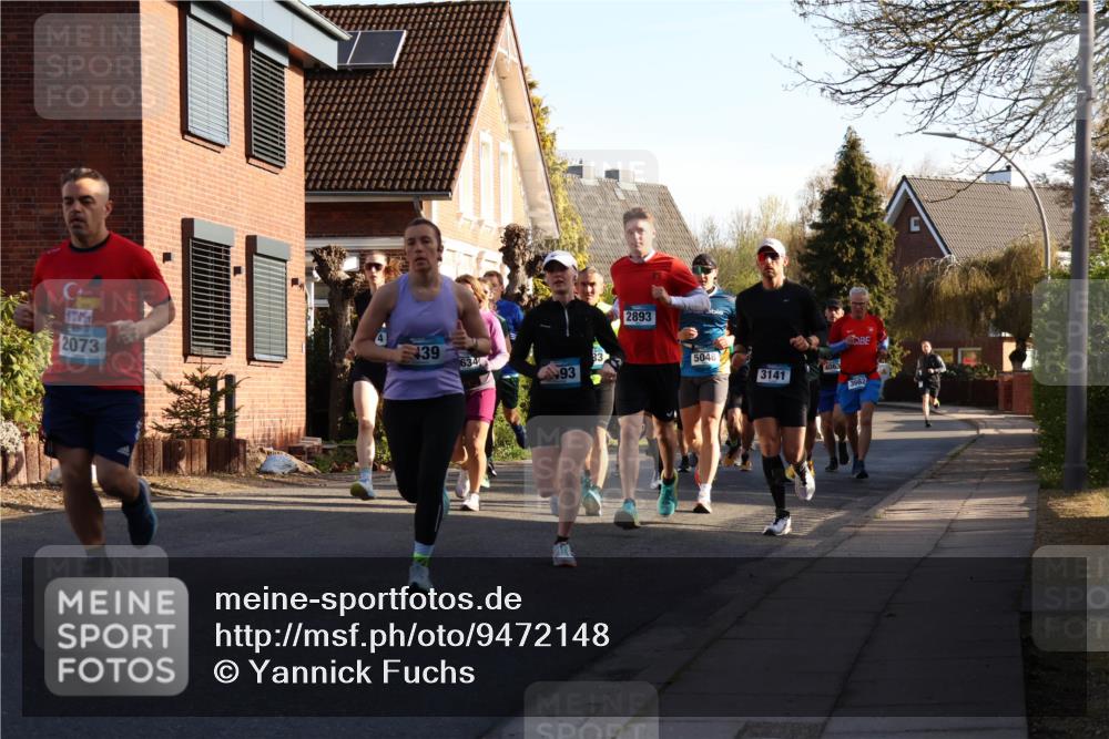 12.04.2026 - 45. Internationalen Wilhelmsburger Insellauf Yannick Fuchs http://msf.ph/oto/9472148 12.04.2026 08:57:04 Laufen 2073, 39, 634, 93, 2893, 5048, 3141, 3662 meine-sportfotos.de