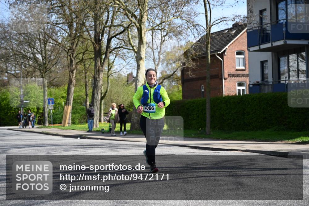 12.04.2026 - 45. Internationalen Wilhelmsburger Insellauf J. Mangold http://msf.ph/oto/9472171 12.04.2026 11:29:08 Ziel 2109, 4066, 3545, 4589 meine-sportfotos.de
