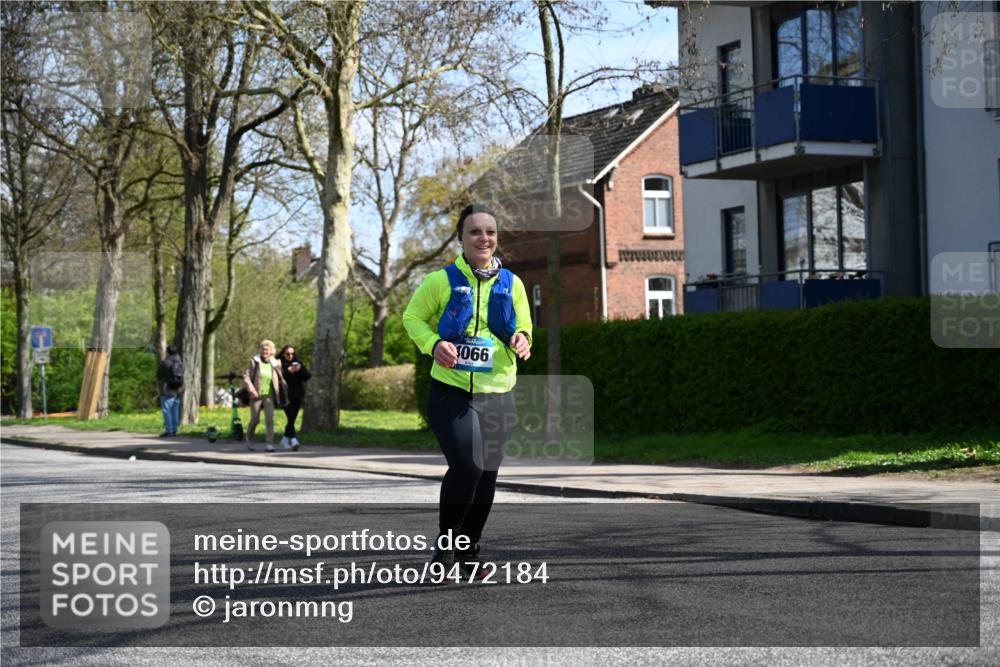 12.04.2026 - 45. Internationalen Wilhelmsburger Insellauf J. Mangold http://msf.ph/oto/9472184 12.04.2026 11:29:08 Ziel 2109, 4066, 3545, 4589 meine-sportfotos.de