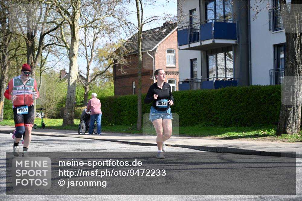 12.04.2026 - 45. Internationalen Wilhelmsburger Insellauf J. Mangold http://msf.ph/oto/9472233 12.04.2026 11:29:27 Ziel 4066, 3545, 4589, 4784, 3839 meine-sportfotos.de