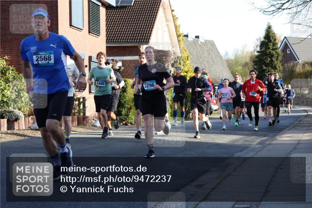 12.04.2026 - 45. Internationalen Wilhelmsburger Insellauf Yannick Fuchs http://msf.ph/oto/9472237 12.04.2026 08:57:11 Laufen 2568, 5405, 3296, 4832, 2953 meine-sportfotos.de