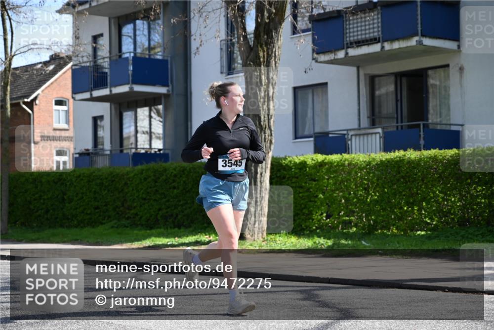 12.04.2026 - 45. Internationalen Wilhelmsburger Insellauf J. Mangold http://msf.ph/oto/9472275 12.04.2026 11:29:28 Ziel 4066, 3545, 4589, 4784, 3839 meine-sportfotos.de
