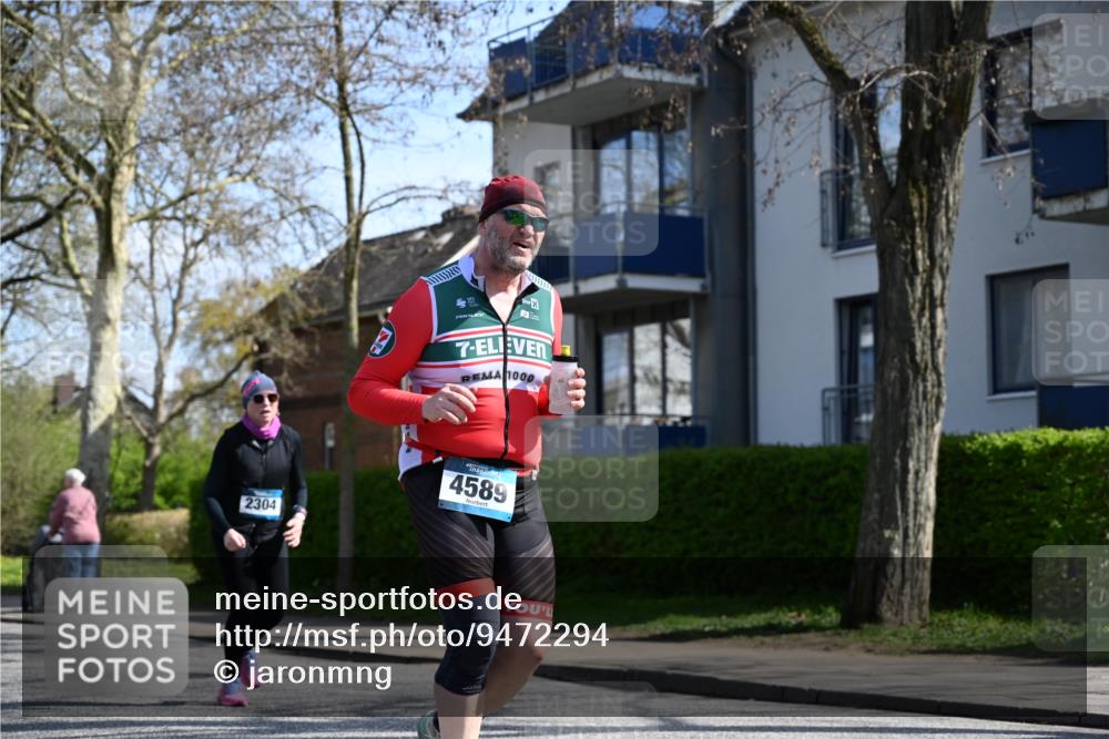 12.04.2026 - 45. Internationalen Wilhelmsburger Insellauf J. Mangold http://msf.ph/oto/9472294 12.04.2026 11:29:30 Ziel 4066, 3545, 4589, 4784, 3839 meine-sportfotos.de