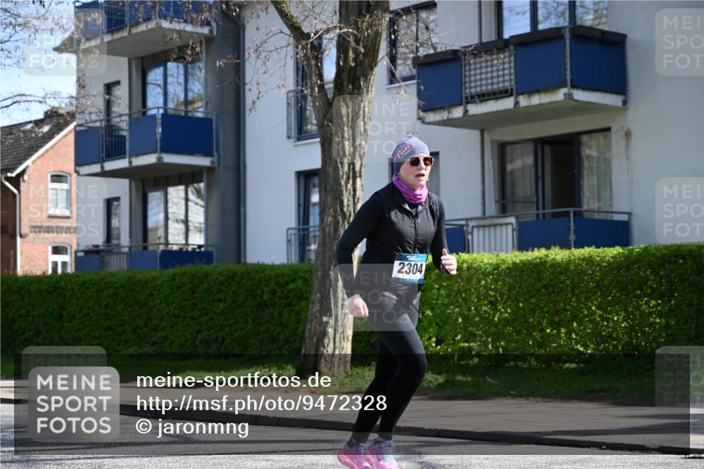 12.04.2026 - 45. Internationalen Wilhelmsburger Insellauf J. Mangold http://msf.ph/oto/9472328 12.04.2026 11:29:32 Ziel 3545, 4589, 4784, 3839, 2697, 2698 meine-sportfotos.de