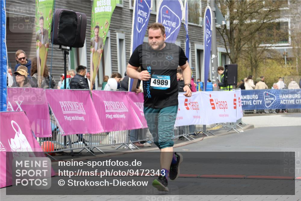 12.04.2026 - 45. Internationalen Wilhelmsburger Insellauf Strokosch-Dieckow http://msf.ph/oto/9472343 12.04.2026 13:35:49 Ziel 4989 meine-sportfotos.de