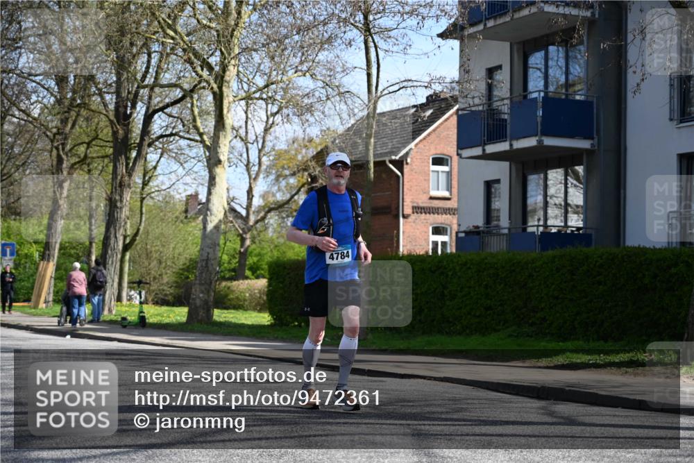 12.04.2026 - 45. Internationalen Wilhelmsburger Insellauf J. Mangold http://msf.ph/oto/9472361 12.04.2026 11:29:39 Ziel 3545, 4589, 4784, 3839, 2697, 2698, 2476, 2498 meine-sportfotos.de