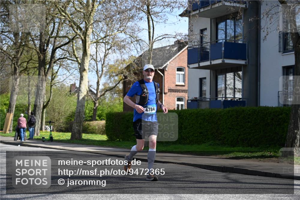 12.04.2026 - 45. Internationalen Wilhelmsburger Insellauf J. Mangold http://msf.ph/oto/9472365 12.04.2026 11:29:39 Ziel 3545, 4589, 4784, 3839, 2697, 2698, 2476, 2498 meine-sportfotos.de