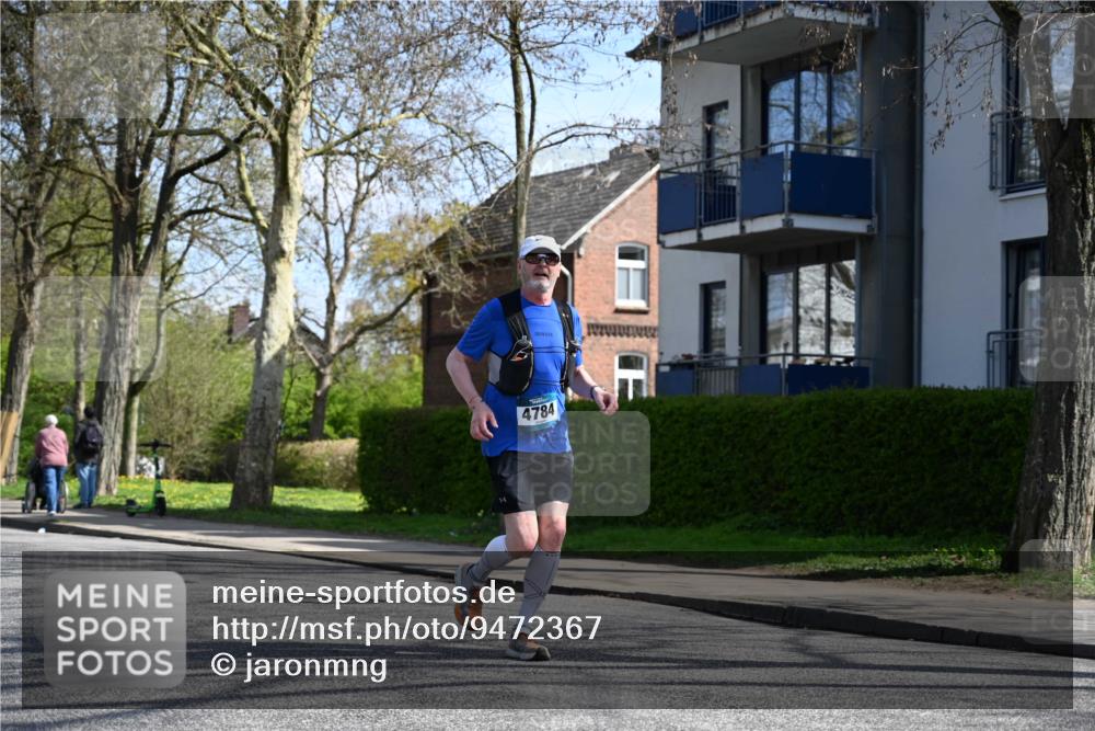 12.04.2026 - 45. Internationalen Wilhelmsburger Insellauf J. Mangold http://msf.ph/oto/9472367 12.04.2026 11:29:39 Ziel 3545, 4589, 4784, 3839, 2697, 2698, 2476, 2498 meine-sportfotos.de