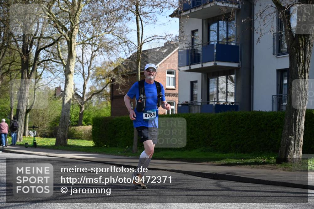 12.04.2026 - 45. Internationalen Wilhelmsburger Insellauf J. Mangold http://msf.ph/oto/9472371 12.04.2026 11:29:39 Ziel 3545, 4589, 4784, 3839, 2697, 2698, 2476, 2498 meine-sportfotos.de