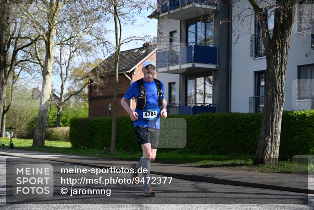 12.04.2026 - 45. Internationalen Wilhelmsburger Insellauf J. Mangold http://msf.ph/oto/9472377 12.04.2026 11:29:40 Ziel 3545, 4589, 4784, 3839, 2697, 2698, 2476, 2498 meine-sportfotos.de