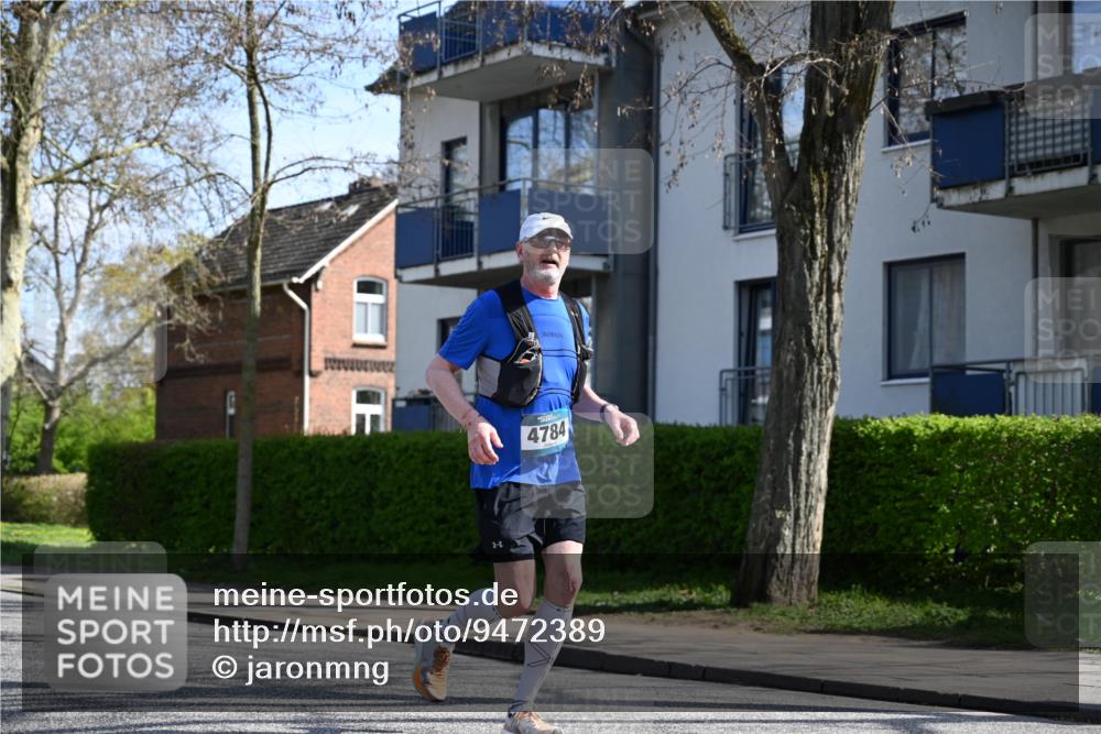 12.04.2026 - 45. Internationalen Wilhelmsburger Insellauf J. Mangold http://msf.ph/oto/9472389 12.04.2026 11:29:40 Ziel 3545, 4589, 4784, 3839, 2697, 2698, 2476, 2498 meine-sportfotos.de