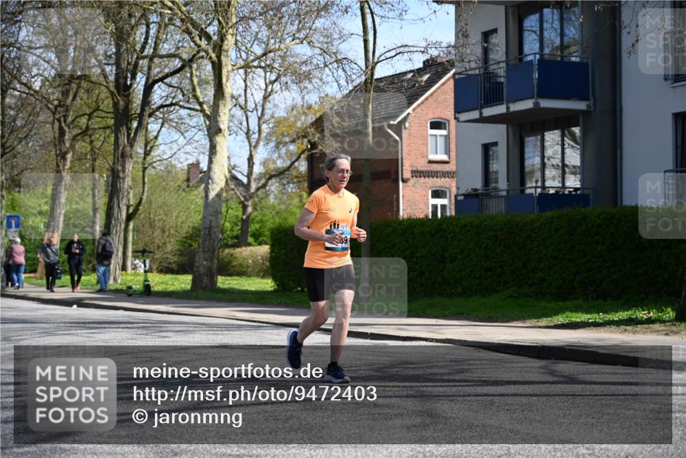 12.04.2026 - 45. Internationalen Wilhelmsburger Insellauf J. Mangold http://msf.ph/oto/9472403 12.04.2026 11:29:46 Ziel 4589, 4784, 3839, 3839, 2697, 2698, 2476, 2498 meine-sportfotos.de