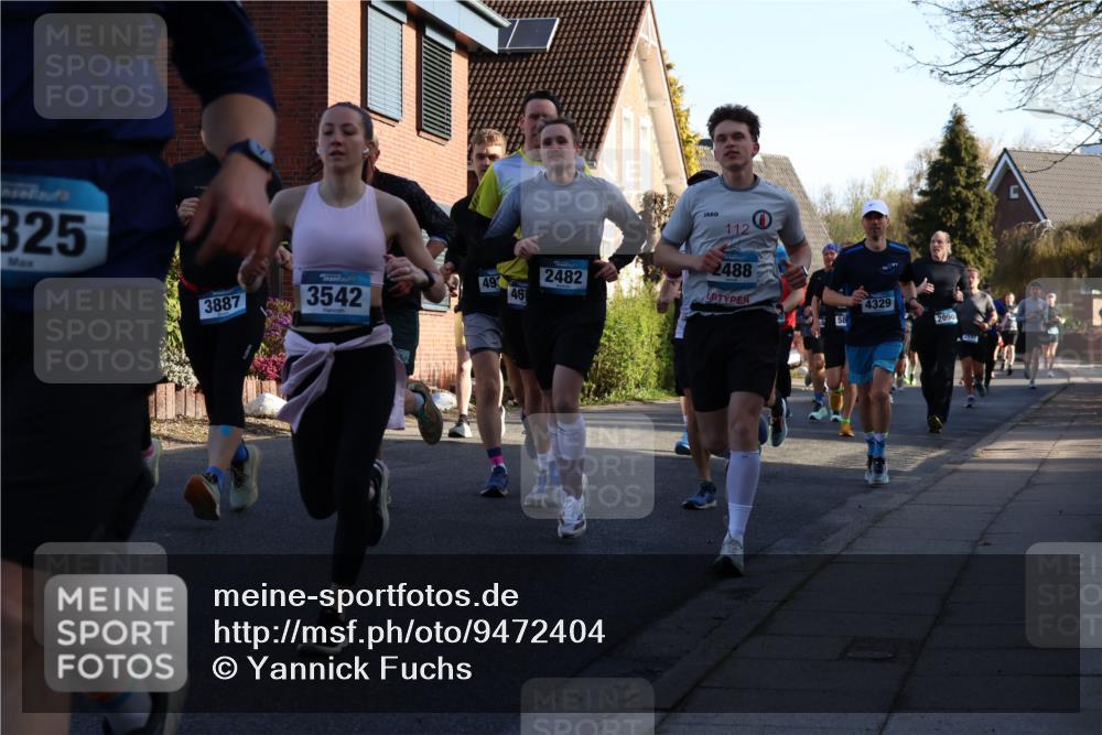 12.04.2026 - 45. Internationalen Wilhelmsburger Insellauf Yannick Fuchs http://msf.ph/oto/9472404 12.04.2026 08:57:24 Laufen 325, 3887, 3542, 49, 46, 2482, 112, 2488, 4329, 58 meine-sportfotos.de