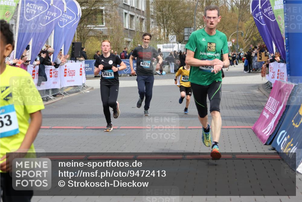 12.04.2026 - 45. Internationalen Wilhelmsburger Insellauf Strokosch-Dieckow http://msf.ph/oto/9472413 12.04.2026 12:53:25 Ziel 5763, 2896, 5621, 4879, 4891, 5127 meine-sportfotos.de
